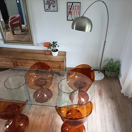 Hébergement de vacances Maison Au Calme, Proche Du Centre De *