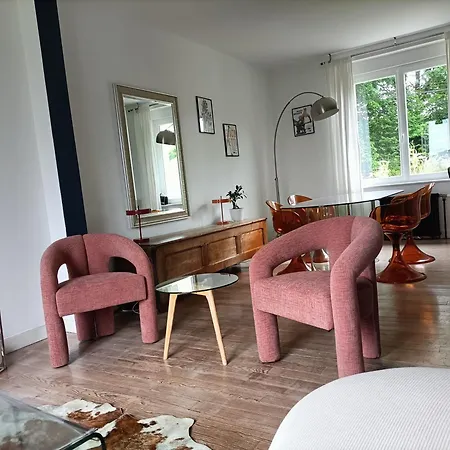 Maison Au Calme, Proche Du Centre De *